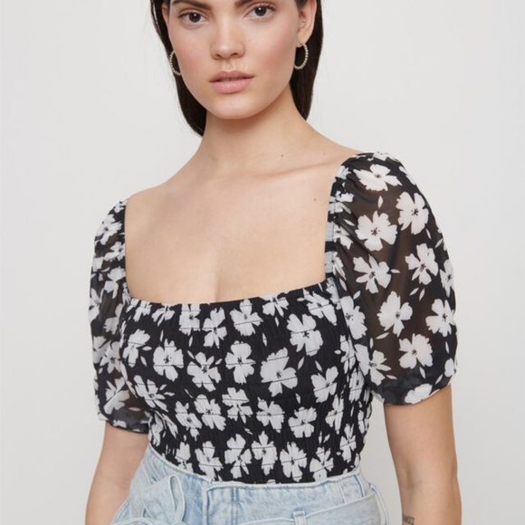 Dynamite | Tops | Dynamite Black White Floral Print Square Neck Crop Blouse  Top Size Xxs 0 | Poshmark